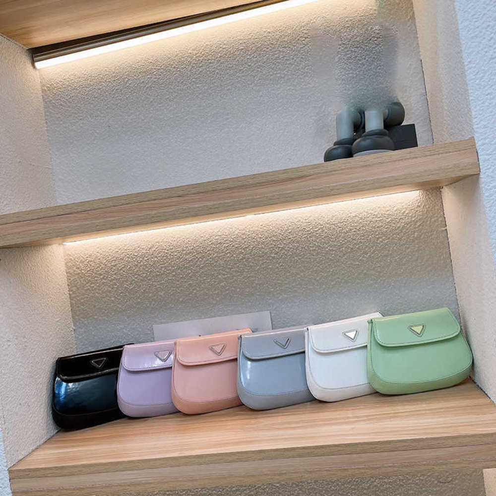 Top PRAbag Classic Hobo Bags Totes Triangle Tote Bag Womens Designers Bag Leather Luxurys Handbag Crossbody Underarm Wallet Purse 221125, Prad-1
Top PRAbag Classic Hobo Bags Totes Triangle Tote Bag Womens Designers Bag Leather Luxurys Handbag Crossbody Underarm Wallet Purse 221125, Prad-1