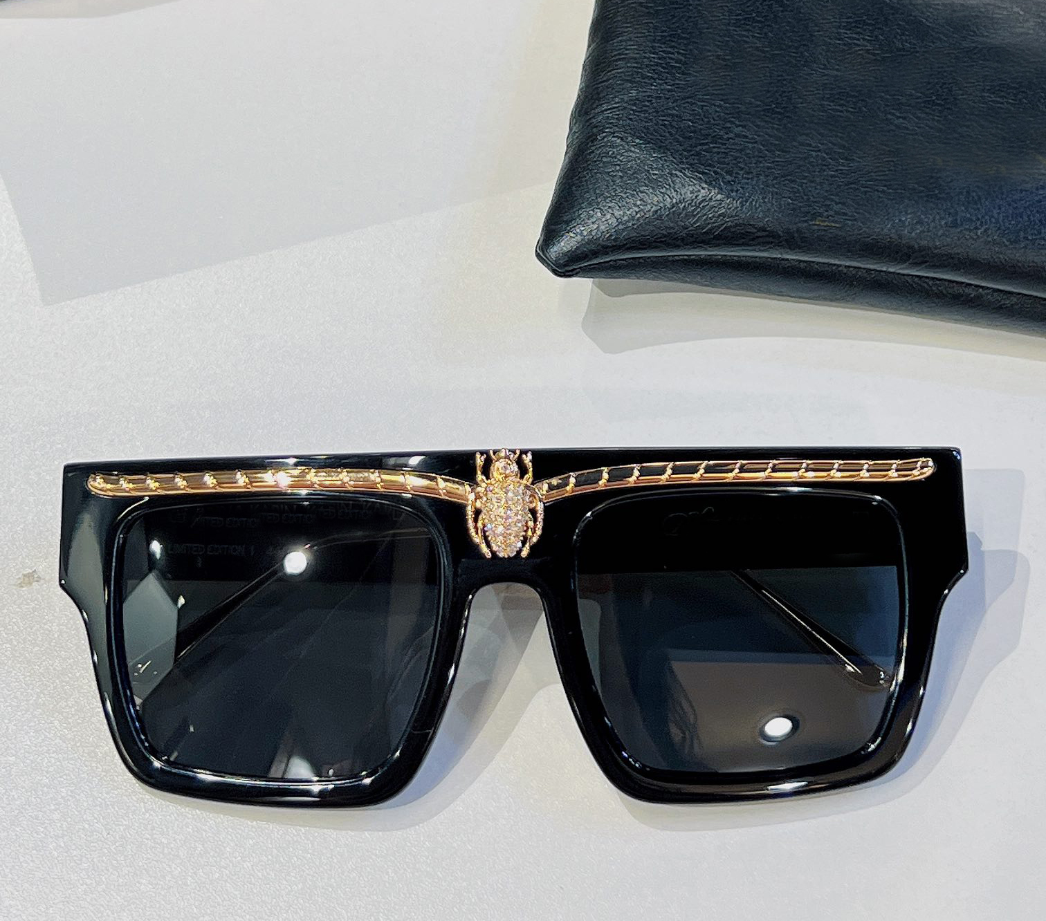 Large Square Sunglasses for Women Black Grey Glasses Designer Sunglasses with Stones uv400 protection eyewear with Box
Large Square Sunglasses for Women Black Grey Glasses Designer Sunglasses with Stones uv400 protection eyewear with Box
