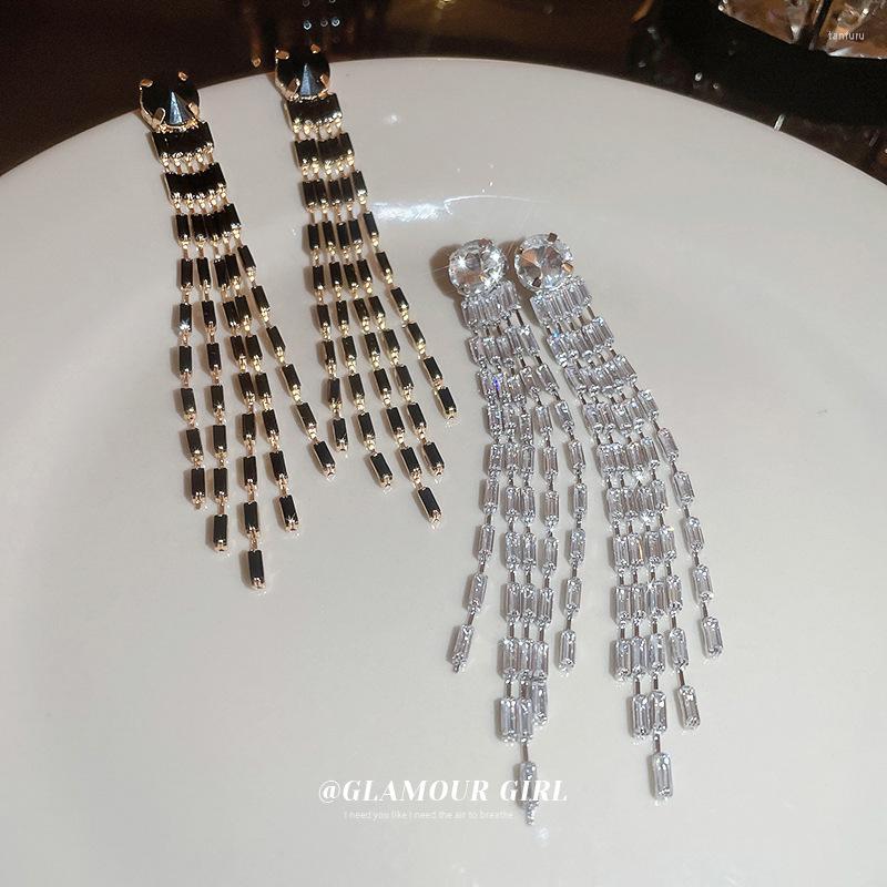 Dangle Earrings ROPUHOV 2023 S925 Silver-pin-encrusted Diamond-circled Long Chain Tassel Exaggerated Heavy-craft Stylish Gift For Women
Dangle Earrings ROPUHOV 2023 S925 Silver-pin-encrusted Diamond-circled Long Chain Tassel Exaggerated Heavy-craft Stylish Gift For Women