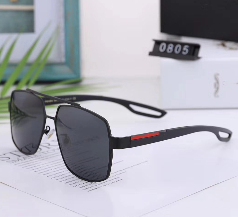 Women's Fashion Metal Large Frame Glasses Frame Trend Street Snap Sunglasses UV Protection Sunglasses
Women's Fashion Metal Large Frame Glasses Frame Trend Street Snap Sunglasses UV Protection Sunglasses