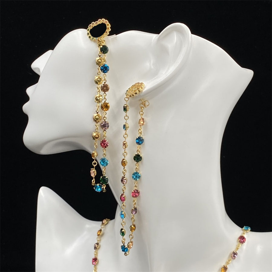 Classcial Woman Jewelry Set with Colorful Diamonds Luxury Designer Jewelry Necklace for Woman 18k Gold Earrings Premium Brand Bracelet for Gift
Classcial Woman Jewelry Set with Colorful Diamonds Luxury Designer Jewelry Necklace for Woman 18k Gold Earrings Premium Brand Bracelet for Gift