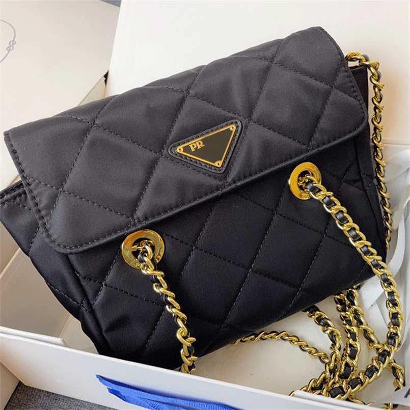 summer Vintage middle ancient black gold chain vagrant bag small simple women's bag, Black8
summer Vintage middle ancient black gold chain vagrant bag small simple women's bag, Black8