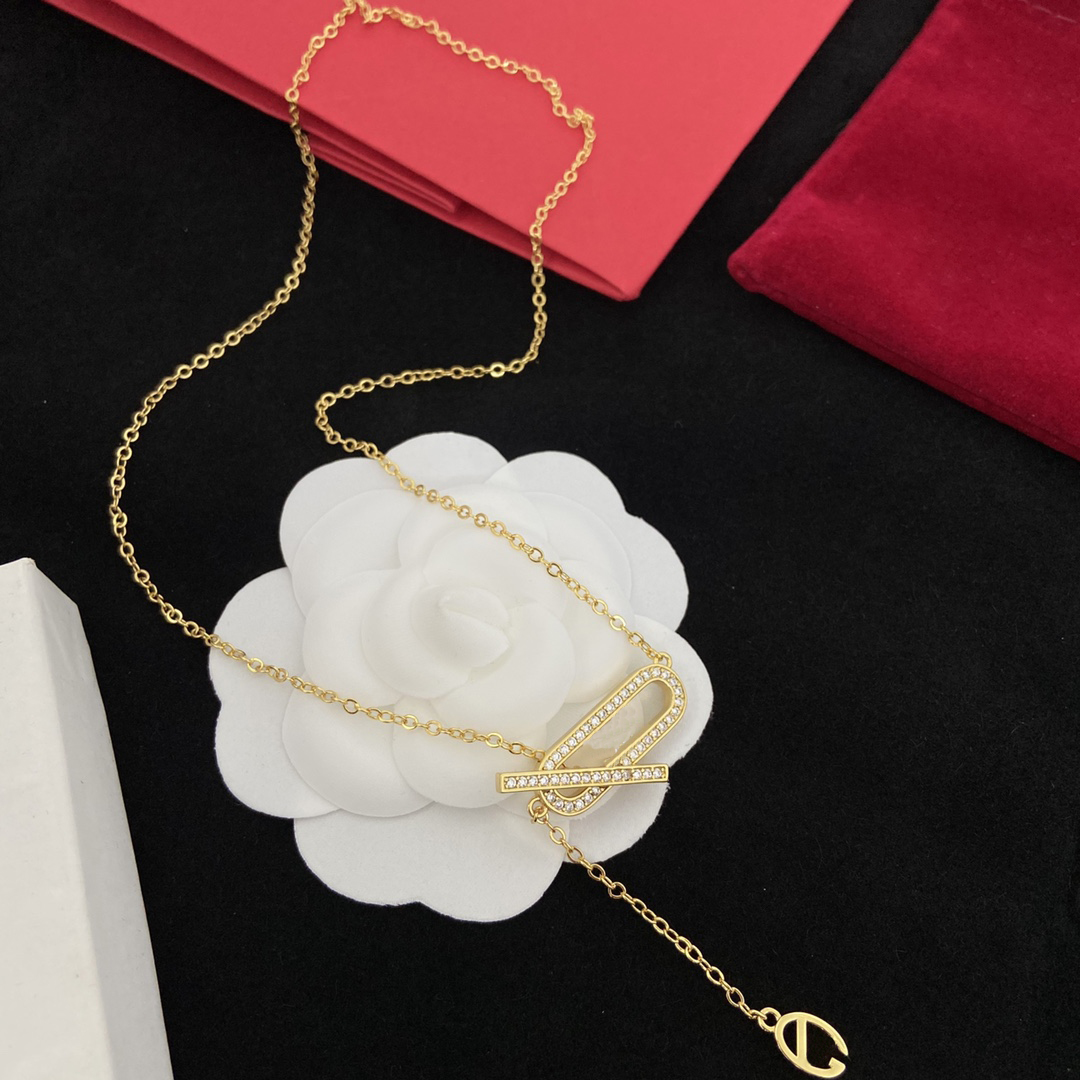 2023 Designer Necklace Fashion luxury jewelry brand Design necklace fashion jewelry party gift
2023 Designer Necklace Fashion luxury jewelry brand Design necklace fashion jewelry party gift