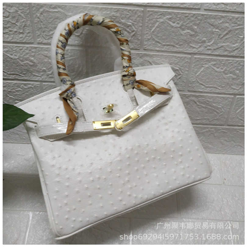 Women's Bag 2023 Trend Luxury Designer pattern leather portable one shoulder women's bag 50%off Black White Purses Handbag, 30 coffee
Women's Bag 2023 Trend Luxury Designer pattern leather portable one shoulder women's bag 50%off Black White Purses Handbag, 30 coffee