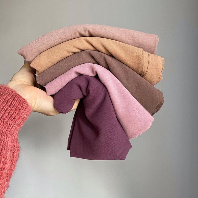 Scarves Muslim Plain Bubble Chiffon Hijab Scarf Women Headband Soft Long Shawls Wraps Head Femme Bandana Georgette HijabsScarves
Scarves Muslim Plain Bubble Chiffon Hijab Scarf Women Headband Soft Long Shawls Wraps Head Femme Bandana Georgette HijabsScarves