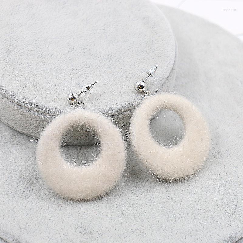 Dangle Earrings Classic Drop Women Fashion Jewelry Pendientes Aretes De Mujer Moda Circle Boucle D'Oreille Femme Winter Brincos
Dangle Earrings Classic Drop Women Fashion Jewelry Pendientes Aretes De Mujer Moda Circle Boucle D'Oreille Femme Winter Brincos