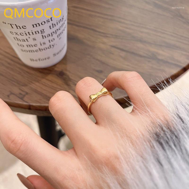 Wedding Rings QMCOCO Silver Color Elegance Classic Bowknot Design Resizable Ring For Woman Party Light Luxury Jewelry Gifts
Wedding Rings QMCOCO Silver Color Elegance Classic Bowknot Design Resizable Ring For Woman Party Light Luxury Jewelry Gifts