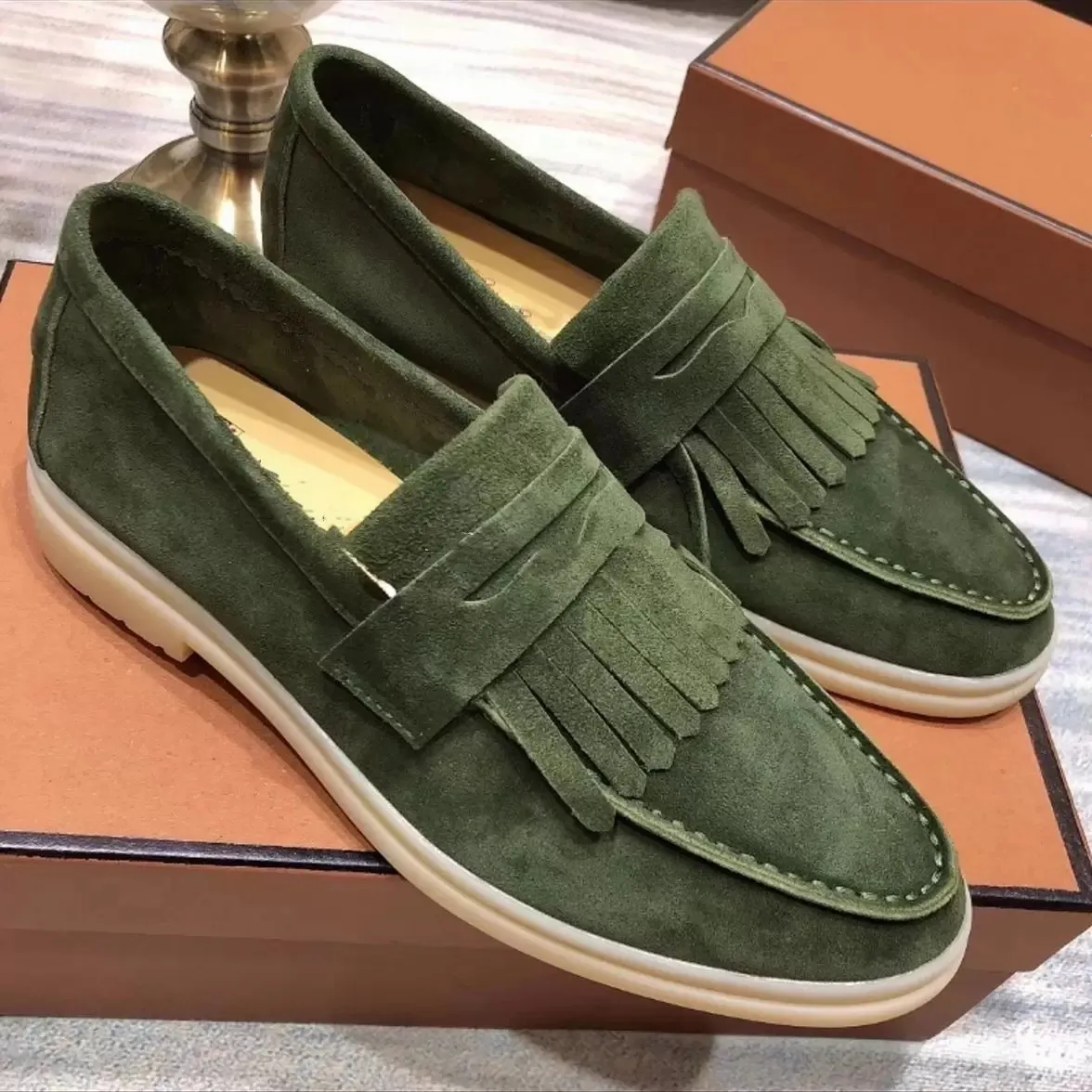 New Suede Season leather Mens Women Loro Casual Walking shoes sneakers punching tassels Lock designer Flats leisure dress shoe official plus CF2E, 20
New Suede Season leather Mens Women Loro Casual Walking shoes sneakers punching tassels Lock designer Flats leisure dress shoe official plus CF2E, 20