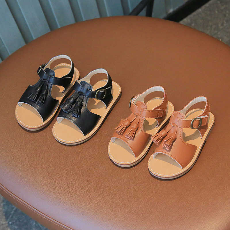 Sandals Nice Tassel Shoes for Kids Girls Retro Black White Brown Summer Shoes Child Sandals Fresh Little Girl Beach Shoes Flats F08271 W0217