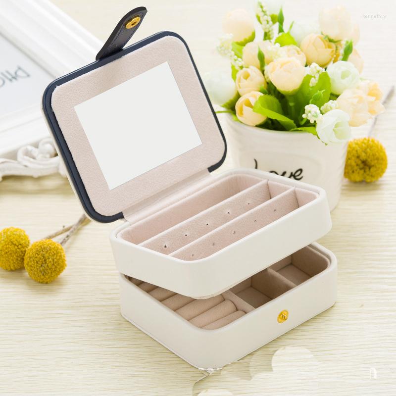 Jewelry Pouches 4 Style Women White/blue Travel Portable Box Stud Earring Storage Convenience Ring Necklace Bracelet A7
Jewelry Pouches 4 Style Women White/blue Travel Portable Box Stud Earring Storage Convenience Ring Necklace Bracelet A7