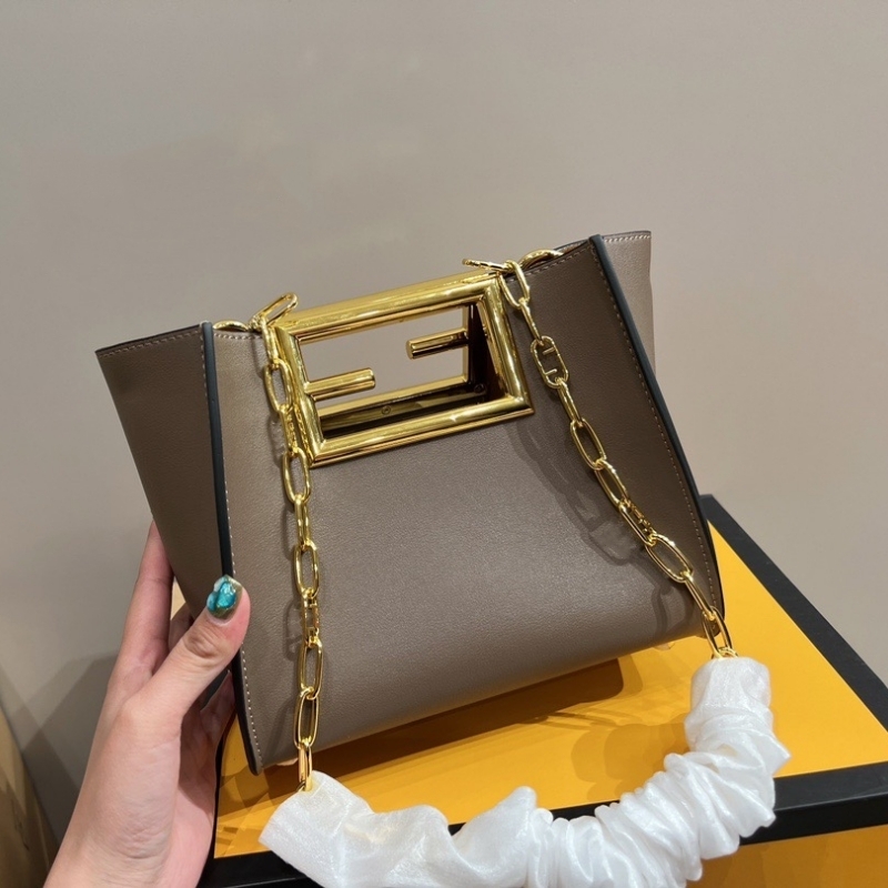 Genuine leather designer hand bag 2023 new women's fashionable temperament high grade sense chain bag large capacity messenger bag shoulder bag, Black 19cm
Genuine leather designer hand bag 2023 new women's fashionable temperament high grade sense chain bag large capacity messenger bag shoulder bag, Black 19cm