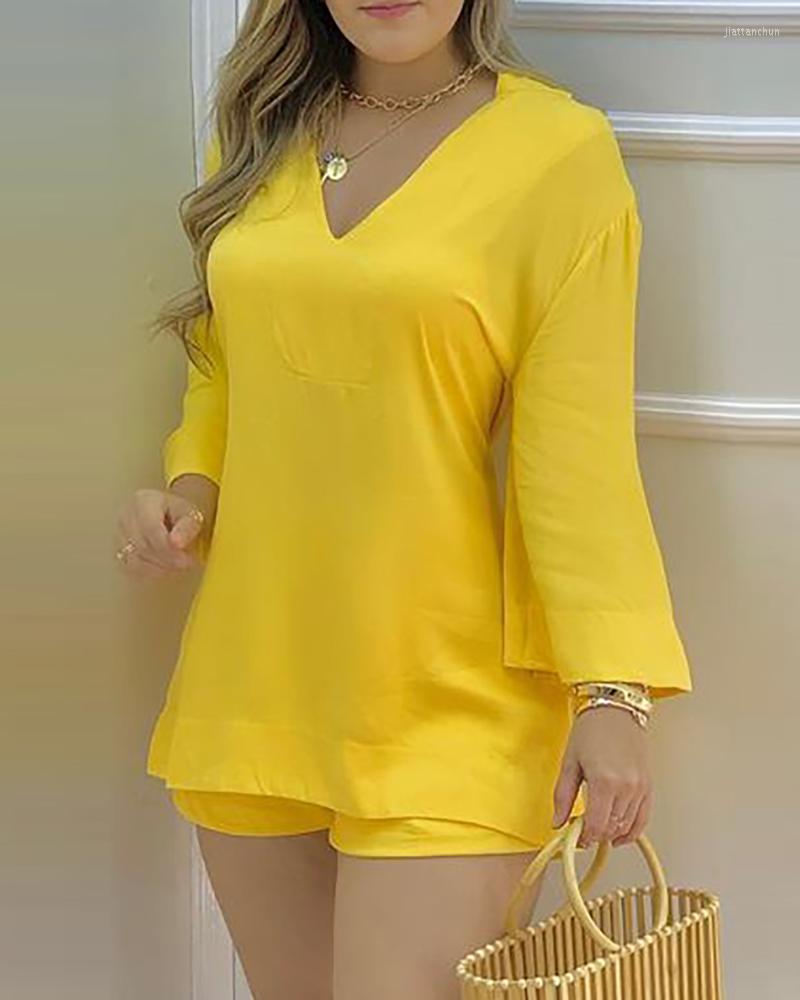 Women' Tracksuits Summer Women Plain Bell Sleeve V-Neck Top & Shorts Set 2023 Femme 9 Styles Casual Long Blouse Short Pants Suits, Green
Women' Tracksuits Summer Women Plain Bell Sleeve V-Neck Top & Shorts Set 2023 Femme 9 Styles Casual Long Blouse Short Pants Suits, Green