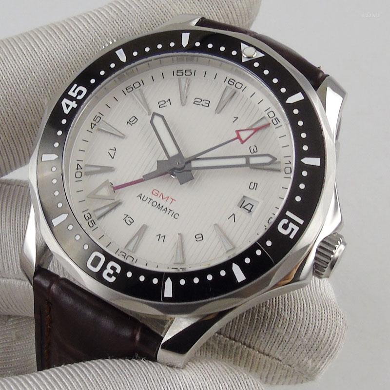 Wristwatches 41mm White Sterile Dial Ceramic Leather Men's Watch Automatic GMT Movement Sapphire Glass Date Window, Glass case back
Wristwatches 41mm White Sterile Dial Ceramic Leather Men's Watch Automatic GMT Movement Sapphire Glass Date Window, Glass case back
