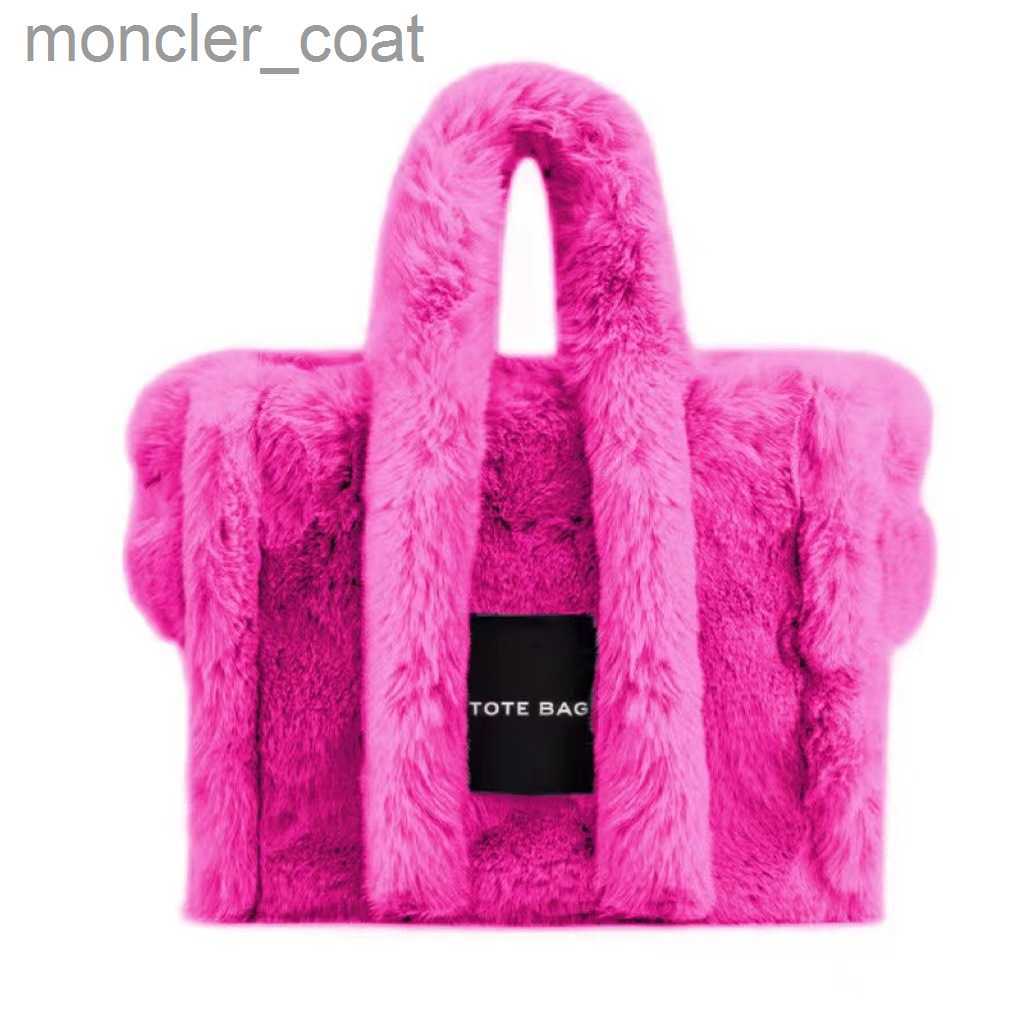 23s Winter Women Faux Fur Teddy Curl Plush the Tote Bag Retro Large Capacity Handbag Simple Shoulder Designer Black
23s Winter Women Faux Fur Teddy Curl Plush the Tote Bag Retro Large Capacity Handbag Simple Shoulder Designer Black