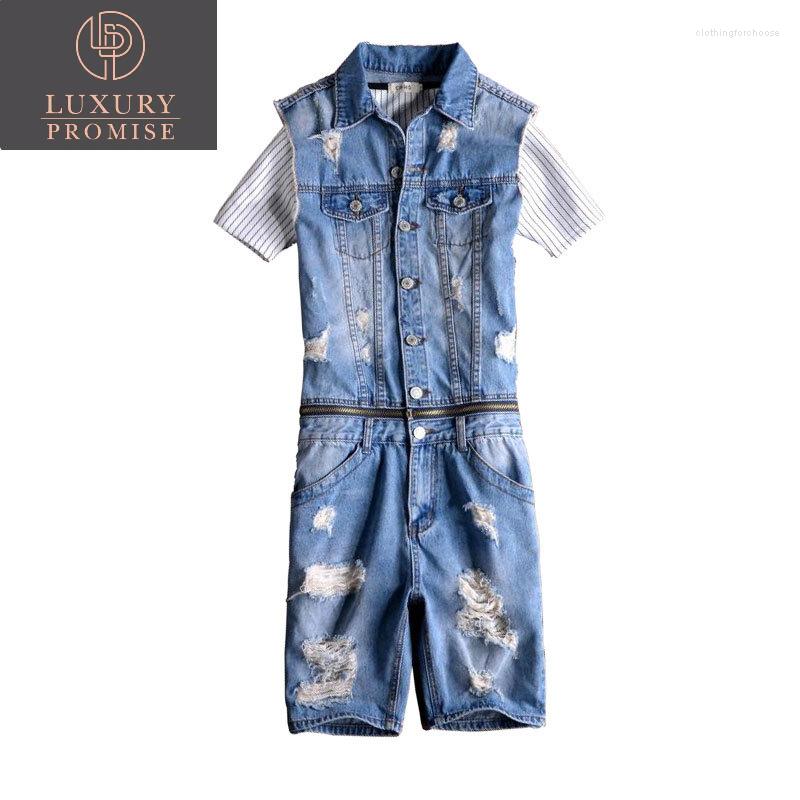 Men's Jeans Summer Sleeveless Lapel Overalls Men's Denim Jumpsuit Hole Hip-Hop Ripped Waist Detachable Casual Shorts Blue Pants
Men's Jeans Summer Sleeveless Lapel Overalls Men's Denim Jumpsuit Hole Hip-Hop Ripped Waist Detachable Casual Shorts Blue Pants