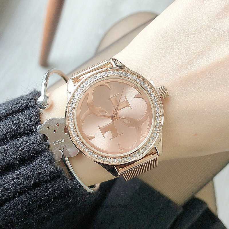 Women's Watches Watch Fire Men's Sports Watch Luxury Diamond inlaid Women's Watch Bangle watch
Women's Watches Watch Fire Men's Sports Watch Luxury Diamond inlaid Women's Watch Bangle watch