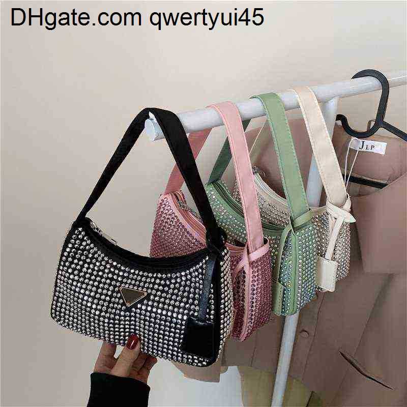 qwertyui45 Clutch Bags Brand Designer Bling Diamond Shoulder Bags for Women Lady PU Leather Small Underarm Bag Fashion Zipper Female Evening Bag 021723H
qwertyui45 Clutch Bags Brand Designer Bling Diamond Shoulder Bags for Women Lady PU Leather Small Underarm Bag Fashion Zipper Female Evening Bag 021723H