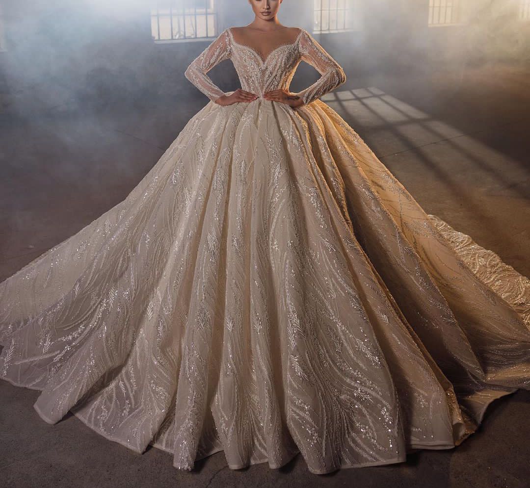 Luxury Ball Gown Wedding Dresses Appliques V Neck Long Sleeves Sequins Ruffles Appliques Floor Length Beaded Diamond Zipper Formal Dress Bridal Gowns Plus Size, Blue
Luxury Ball Gown Wedding Dresses Appliques V Neck Long Sleeves Sequins Ruffles Appliques Floor Length Beaded Diamond Zipper Formal Dress Bridal Gowns Plus Size, Blue