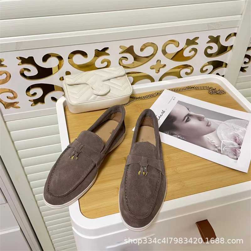 Italy Designer Shoes Loropiana Spring and Summer 2023 New Candy Color Legumes Shoes Large Men's Shoes Flat-bottomed Lovers Lp Shoes DPDL, Grey
Italy Designer Shoes Loropiana Spring and Summer 2023 New Candy Color Legumes Shoes Large Men's Shoes Flat-bottomed Lovers Lp Shoes DPDL, Grey