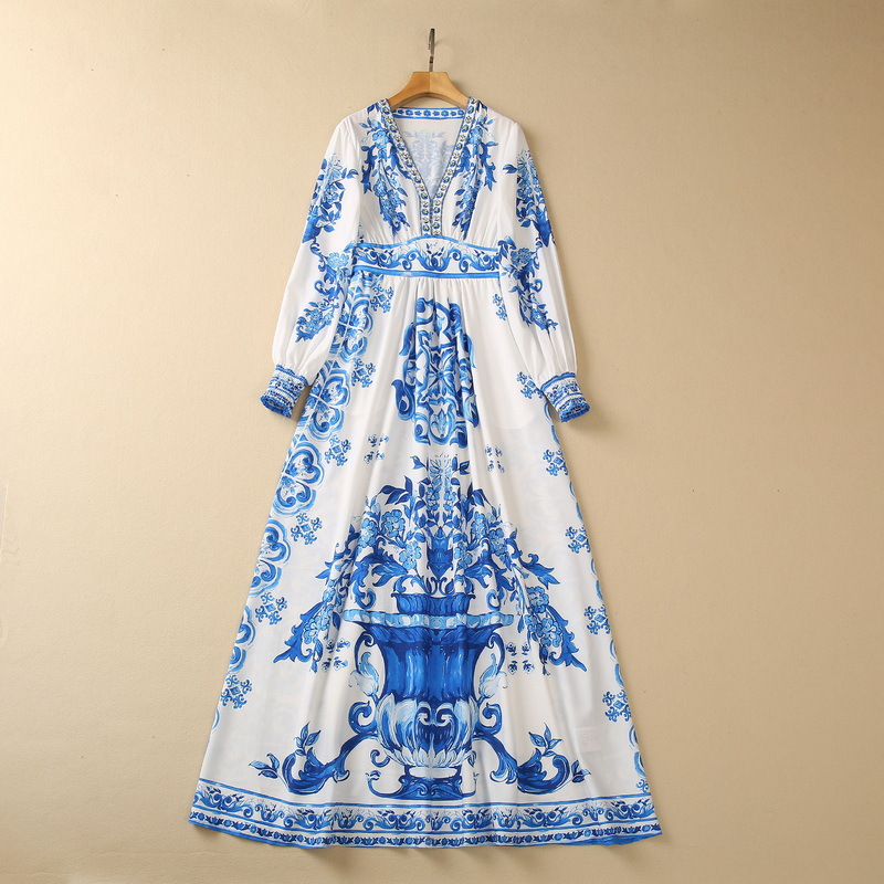Casual Dresses European and American women' clothes 2023 spring new Long sleeve Heavy duty nail bead V-neck blue print Fashionable dress
Casual Dresses European and American women' clothes 2023 spring new Long sleeve Heavy duty nail bead V-neck blue print Fashionable dress