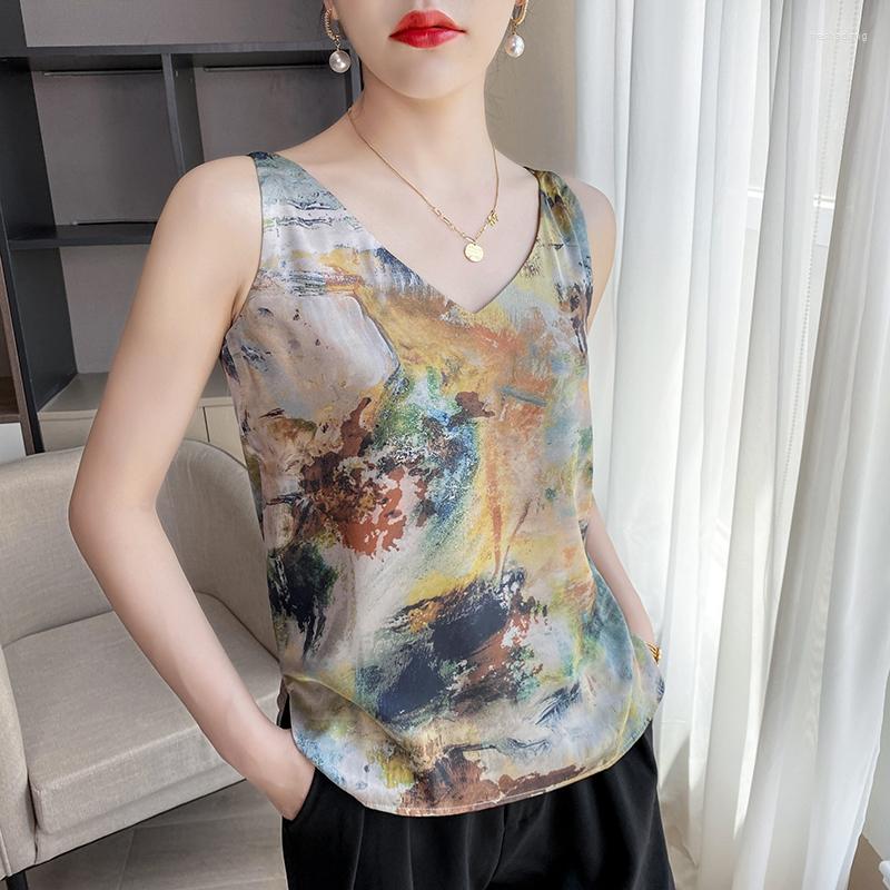 Women' Tanks Silk Sling Ladies Summer Large Size Bottom Vest Inner Thin Loose Outer Wear Sleeveless Printed Satin V-Neck Tops, Light grey
Women' Tanks Silk Sling Ladies Summer Large Size Bottom Vest Inner Thin Loose Outer Wear Sleeveless Printed Satin V-Neck Tops, Light grey