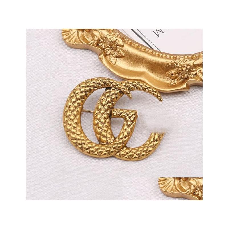Pins Brooches Luxury Esigner Letters Famous Letter Pins Tassel Pearl Brooch Rhinestone Suit Pin Jewelry Accessories Drop Delivery Dhz9J
Pins Brooches Luxury Esigner Letters Famous Letter Pins Tassel Pearl Brooch Rhinestone Suit Pin Jewelry Accessories Drop Delivery Dhz9J