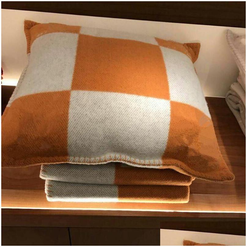 Cushion/Decorative Pillow Wool Cushion Er 45X45Cm/65X65Cm Without Case Drop Delivery Home Garden Textiles Dhz2P, Red
Cushion/Decorative Pillow Wool Cushion Er 45X45Cm/65X65Cm Without Case Drop Delivery Home Garden Textiles Dhz2P, Red