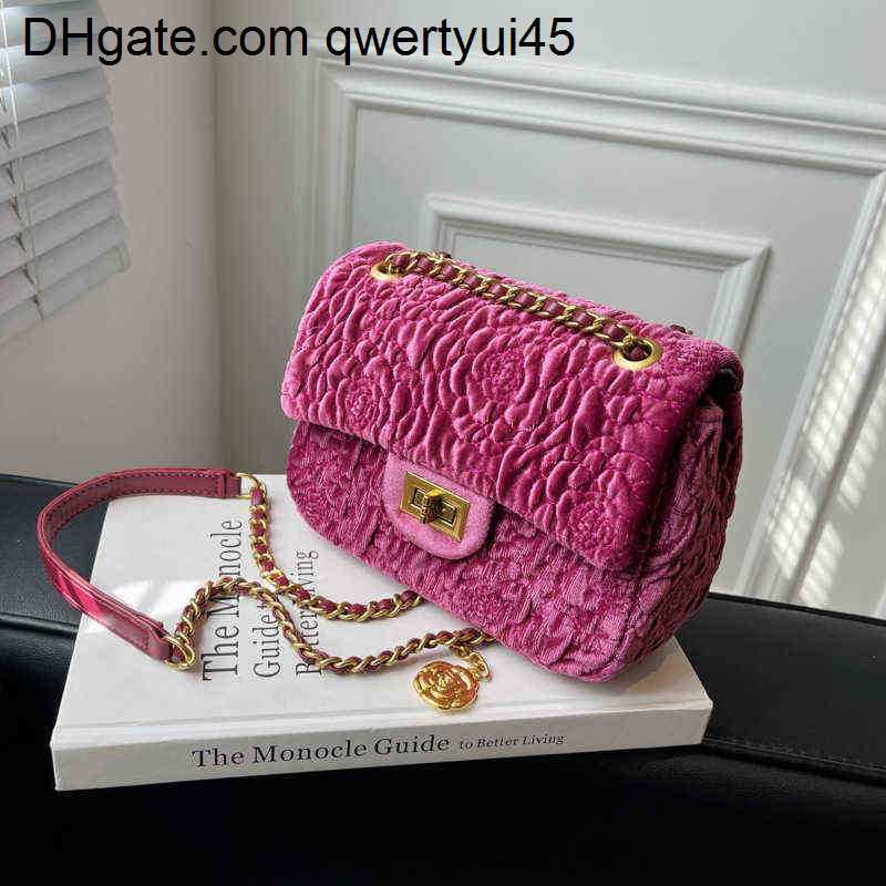 qwertyui45 Clutch Bags Winter New Fashion Camellia Velvet Chain Small Underarm Messenger Women Shoulder Bag 021723H, Black
qwertyui45 Clutch Bags Winter New Fashion Camellia Velvet Chain Small Underarm Messenger Women Shoulder Bag 021723H, Black