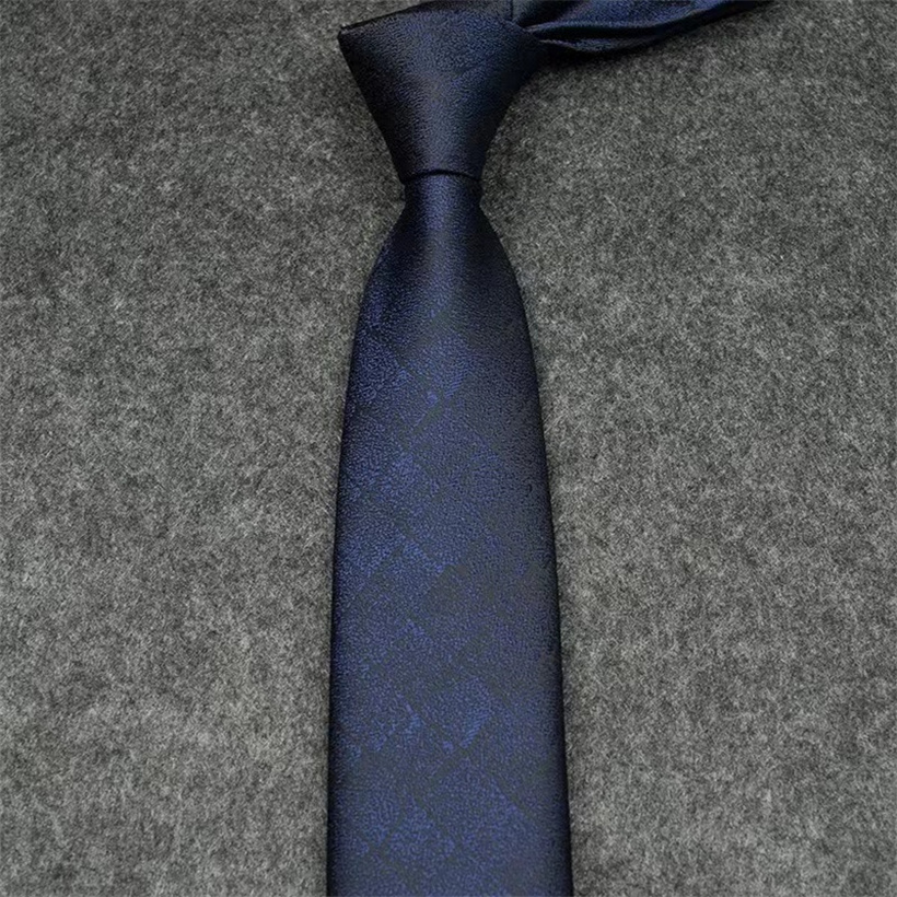 2023 New Men Ties fashion Silk Tie 100% Designer Necktie Jacquard Classic Woven Handmade Necktie for Men Wedding Casual and Business NeckTies With Original Box gb236
2023 New Men Ties fashion Silk Tie 100% Designer Necktie Jacquard Classic Woven Handmade Necktie for Men Wedding Casual and Business NeckTies With Original Box gb236