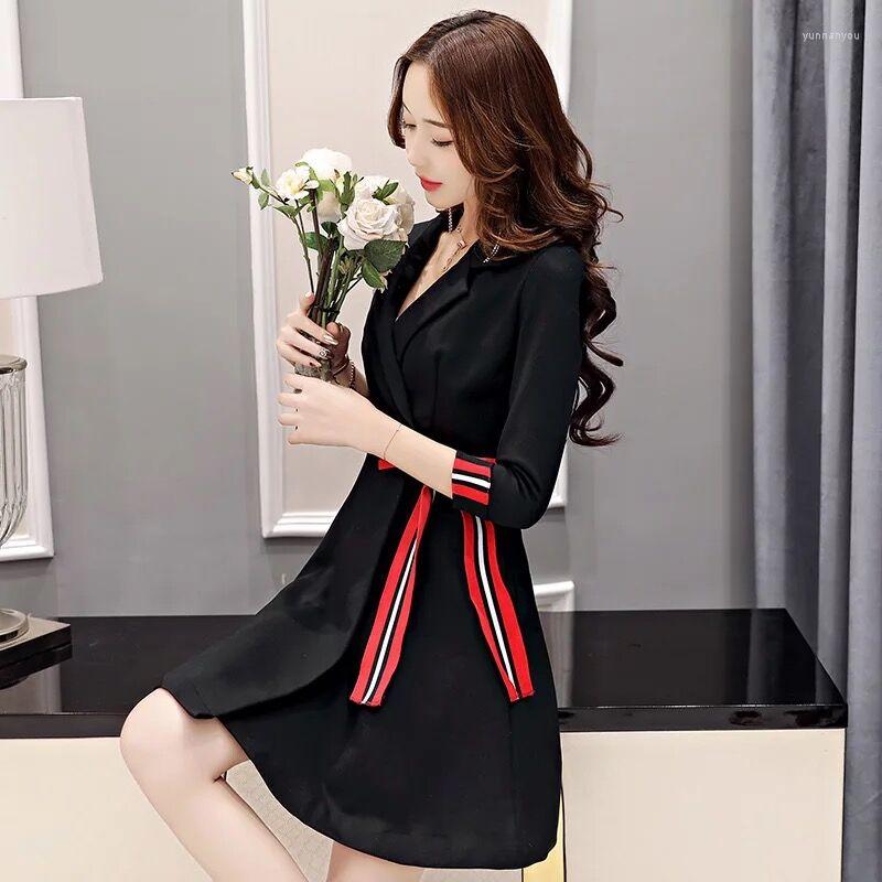 Party Dresses 2023 Spring Large Size Women Windbreaker Jacket Long Section Was Thin Dress Suit Style
Party Dresses 2023 Spring Large Size Women Windbreaker Jacket Long Section Was Thin Dress Suit Style