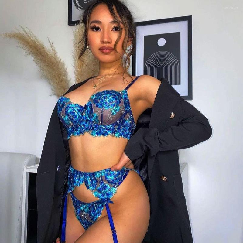 Bras Sets Sexy Lingerie Underwear Set Blue Embroidery Erotic Brief Pentagram Print Lace Women's Bra
Bras Sets Sexy Lingerie Underwear Set Blue Embroidery Erotic Brief Pentagram Print Lace Women's Bra