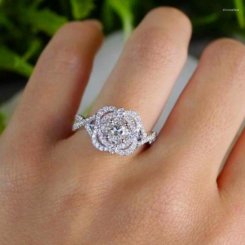 Wedding Rings Luxury Female Crystal Flower Thin Ring Dainty Silver Color Engagement Charm White Zircon Stone For Women
Wedding Rings Luxury Female Crystal Flower Thin Ring Dainty Silver Color Engagement Charm White Zircon Stone For Women