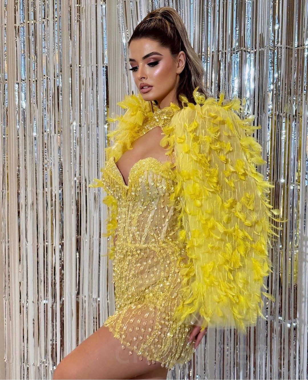 Aso Arabic Ebi Yellow Sheath Prom Dresses Beaded Crystals Short Evening Formal Party Second Reception Birthday Engagement Gowns Dress ZJ 0227Lz