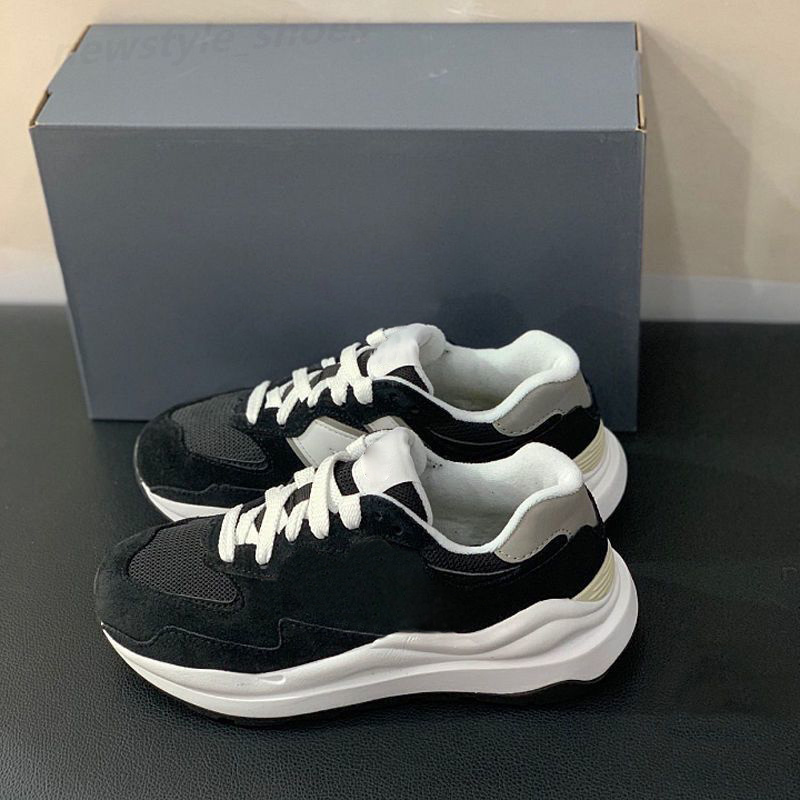 NB574 574 Fashion Women Mens Casual Shoes BB574 White Grey Dore Rich Paul Auralee Ecru Black Red Platform Designer Sneakers B574 Sports Trainers TK06, #8
NB574 574 Fashion Women Mens Casual Shoes BB574 White Grey Dore Rich Paul Auralee Ecru Black Red Platform Designer Sneakers B574 Sports Trainers TK06, #8