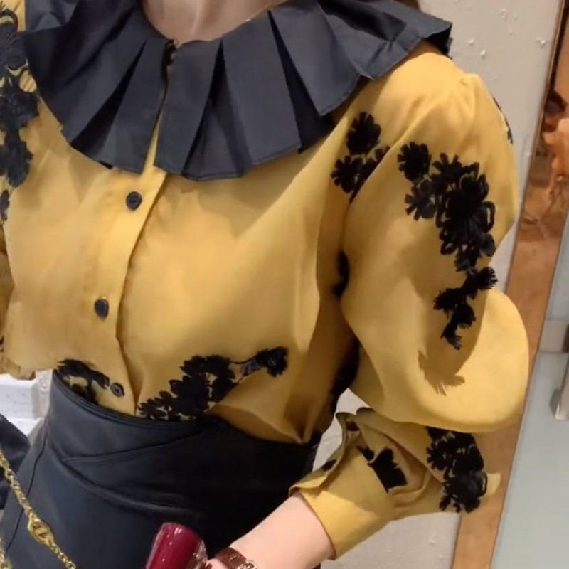 Women's Blouses & Shirts Retro Pleated Collar Spring Fashion Loose Long-sleeved Chiffon Blouse Top Black Embroidery Shirt 2023 W, Photo
Women's Blouses & Shirts Retro Pleated Collar Spring Fashion Loose Long-sleeved Chiffon Blouse Top Black Embroidery Shirt 2023 W, Photo