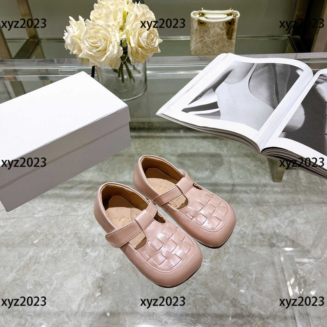 Girl flat shoes Child Sneakers kids Athletic Shoe New Listing More comfortable for baby's toes Box Packaging Children's Size 26-35, Multi-color
Girl flat shoes Child Sneakers kids Athletic Shoe New Listing More comfortable for baby's toes Box Packaging Children's Size 26-35, Multi-color