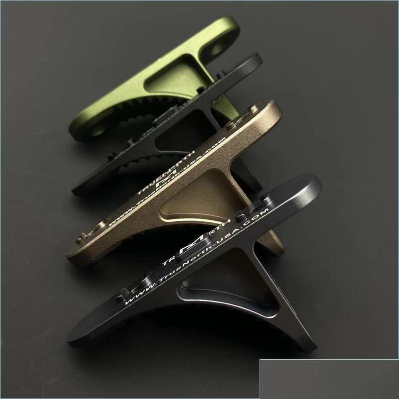 Tactical Accessories Aluminum Front Hand Grip Hunting Triangle Foregrip Holder For Mlok Rail Airsoft Gel Ball Shooting Acce Drop Del Dhbtx
Tactical Accessories Aluminum Front Hand Grip Hunting Triangle Foregrip Holder For Mlok Rail Airsoft Gel Ball Shooting Acce Drop Del Dhbtx
