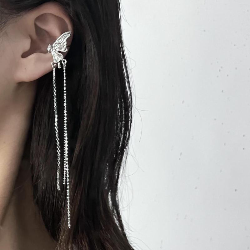 Dangle Earrings Super Fairy Butterfly Ear Clip Without Hole Fringe Bone Niche High Sense Wing Hanging
Dangle Earrings Super Fairy Butterfly Ear Clip Without Hole Fringe Bone Niche High Sense Wing Hanging
