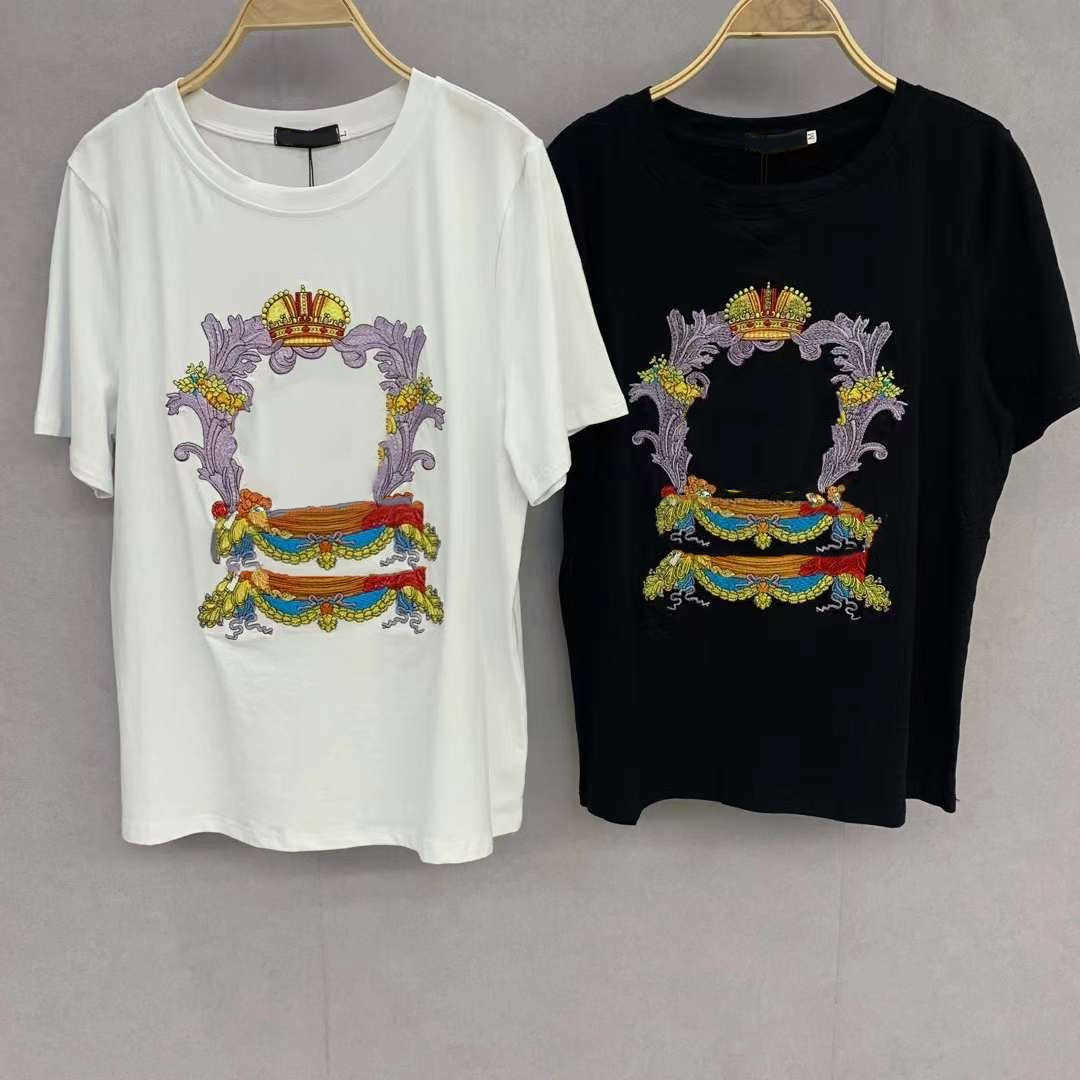 23ss Women' Brand Pure Cotton T-shirt Round collar T-shirt pullover embroidered Large edition short sleeve Spring and summer new, White
23ss Women' Brand Pure Cotton T-shirt Round collar T-shirt pullover embroidered Large edition short sleeve Spring and summer new, White
