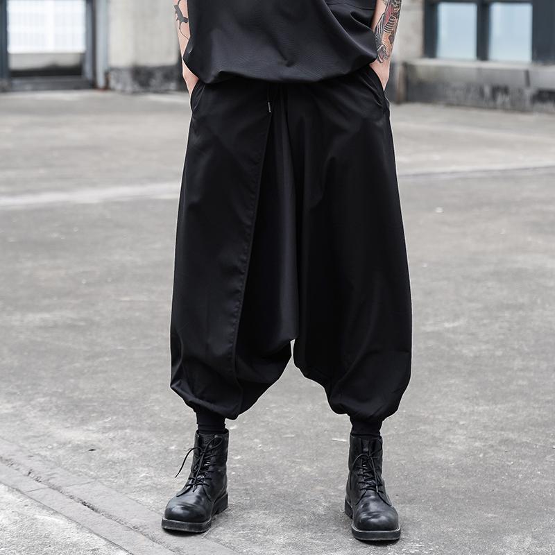 Men's Pants Dark Hair Stylist Hip Hop Street Personality Classic Japanese Loose Casual Crotch, Black
Men's Pants Dark Hair Stylist Hip Hop Street Personality Classic Japanese Loose Casual Crotch, Black