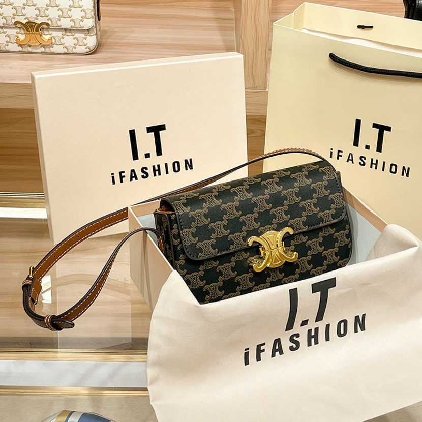 women's Underarm Bag Women's autumn winter bag one-shoulder simple messenger handbag purse, Old flower
women's Underarm Bag Women's autumn winter bag one-shoulder simple messenger handbag purse, Old flower