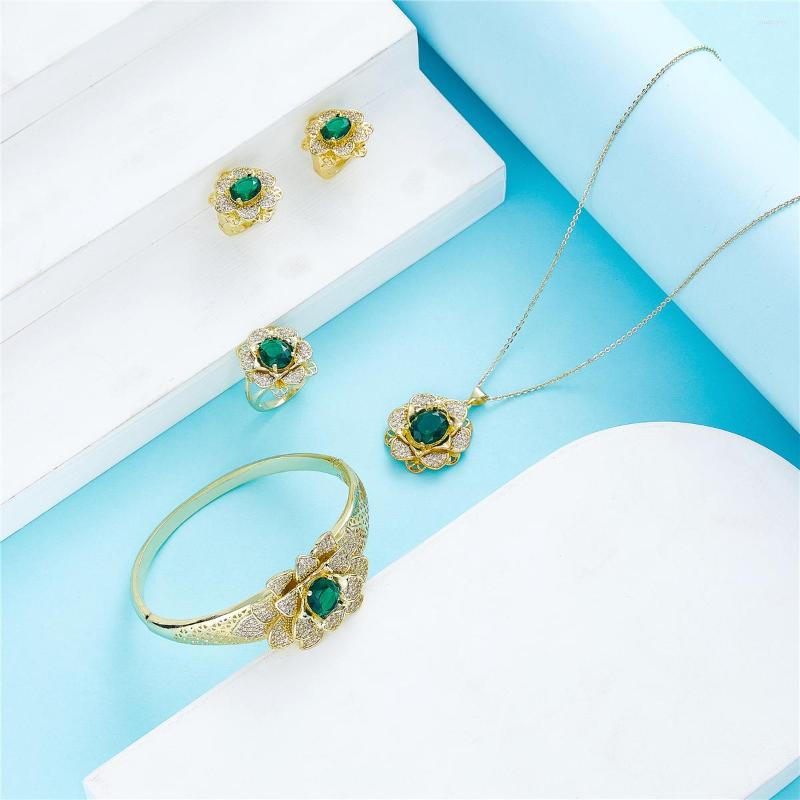 Necklace Earrings Set Emerald Jewelry Fashion Flower Women's Wedding Party Temperament Accessories Gold Plated Copper Metal, Picture shown
Necklace Earrings Set Emerald Jewelry Fashion Flower Women's Wedding Party Temperament Accessories Gold Plated Copper Metal, Picture shown