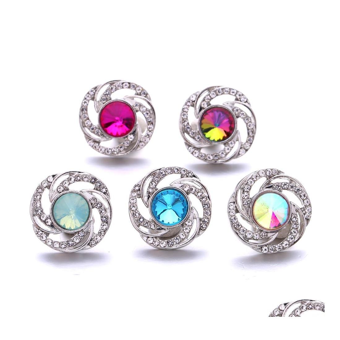 Clasps Hooks Wholesale Hollow Round Rhinestone Ginger Snap Button Clasp Jewelry Findings Women Men Zircon Charms 18Mm Metal Snaps Dh4Dk
Clasps Hooks Wholesale Hollow Round Rhinestone Ginger Snap Button Clasp Jewelry Findings Women Men Zircon Charms 18Mm Metal Snaps Dh4Dk
