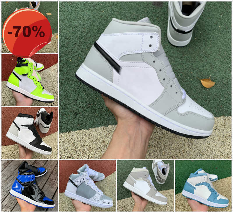 Sandals 1 Jumpman 1s OG High Basketball Shoes Mens Women Stage Haze Fragment Bio Hack Shadow Bred Patent Hyper Royal DARK MOCHA Wolf Grey Tan Gum, Aj041
Sandals 1 Jumpman 1s OG High Basketball Shoes Mens Women Stage Haze Fragment Bio Hack Shadow Bred Patent Hyper Royal DARK MOCHA Wolf Grey Tan Gum, Aj041