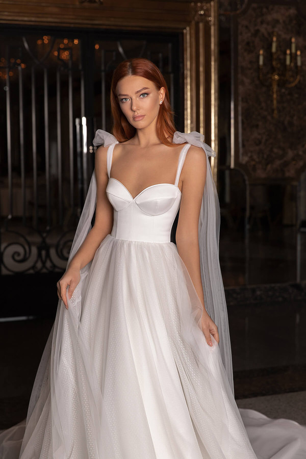 Elegant A-line Wedding Dresses Sweetheart Sheer Straps Sleeveless Backless Lace Up Chapel Gown Custom Made Plus Size Bridal Dress Vestidos De Novia, Blue
Elegant A-line Wedding Dresses Sweetheart Sheer Straps Sleeveless Backless Lace Up Chapel Gown Custom Made Plus Size Bridal Dress Vestidos De Novia, Blue