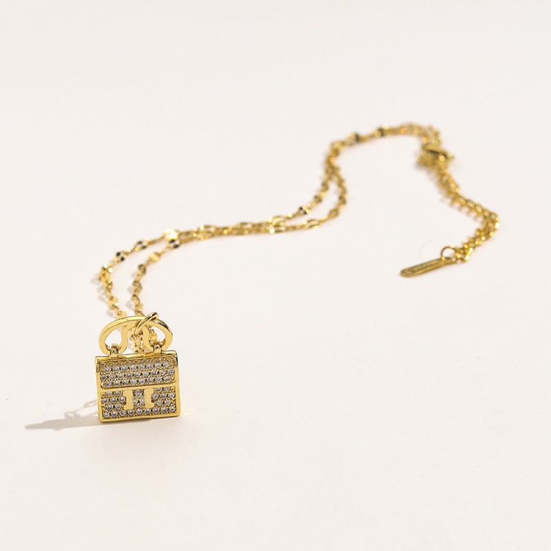 diamond pendant necklace designer womens gold necklaces tennis clovers luxury bag zircon letter pendants chains jewelry cuban link chain women schmuck valentines
diamond pendant necklace designer womens gold necklaces tennis clovers luxury bag zircon letter pendants chains jewelry cuban link chain women schmuck valentines