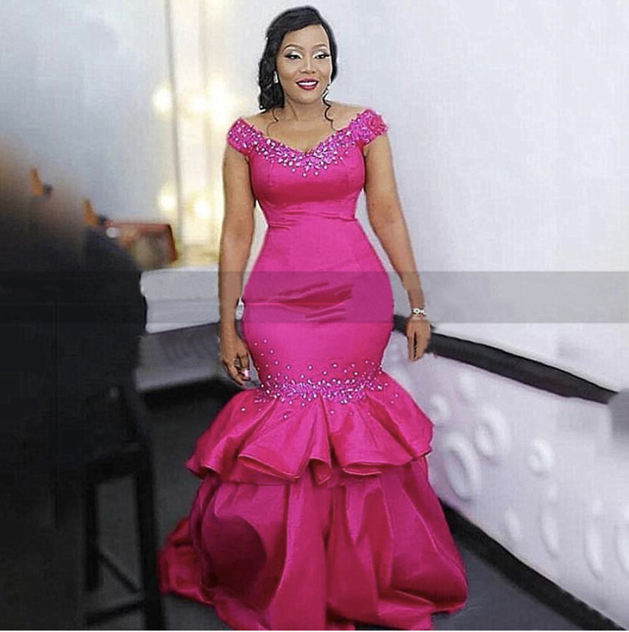 Hot Pink Tiered Mermaid Evening Dresses With Beads Sequins Off Shoulder Women Long Formal Evening Dress Graduation Gown