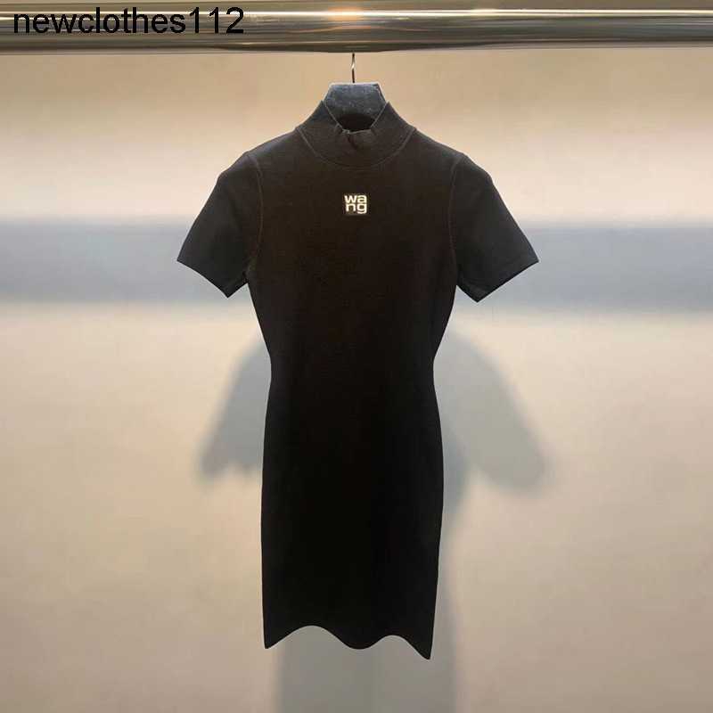 designer Alexander spring summer Dawang' wrap skirt wangs versatile slim close waist black knitted short sleeve dress female, Black dress is tight
designer Alexander spring summer Dawang' wrap skirt wangs versatile slim close waist black knitted short sleeve dress female, Black dress is tight