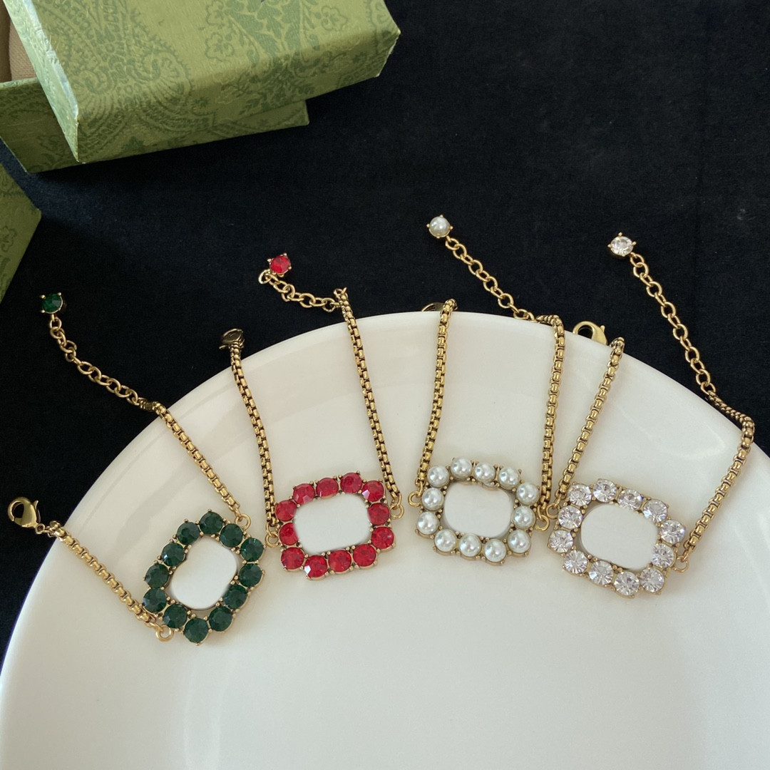 Classic Gold Bracelet For Women Charm Diamond Pearl Bracelet Gold Plated Bracelets for Chain Bracelet Fashion Jewelry Supply
Classic Gold Bracelet For Women Charm Diamond Pearl Bracelet Gold Plated Bracelets for Chain Bracelet Fashion Jewelry Supply