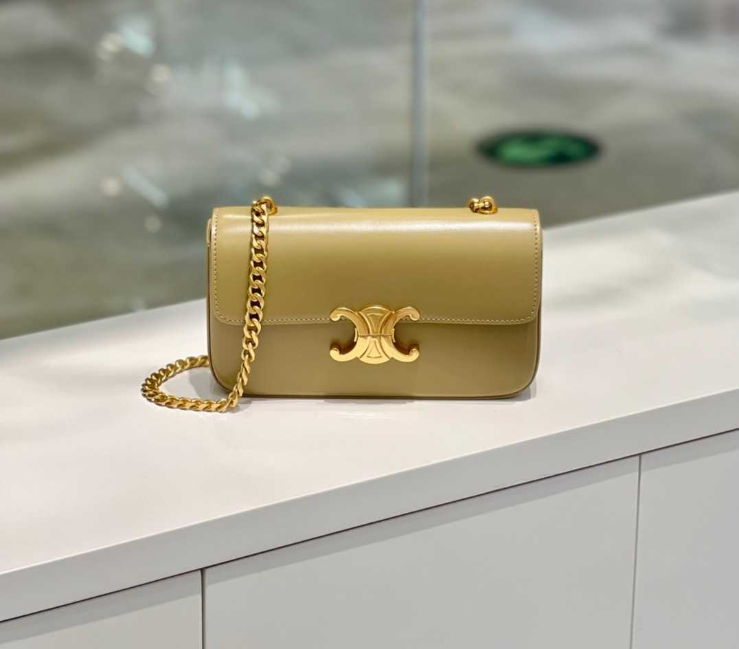 Purses and Handbags Women Bag autumn winter small high quality underarm single shoulder messenger leather women's bag 68%off New Design Tassel Bags for Woman, Red5
Purses and Handbags Women Bag autumn winter small high quality underarm single shoulder messenger leather women's bag 68%off New Design Tassel Bags for Woman, Red5